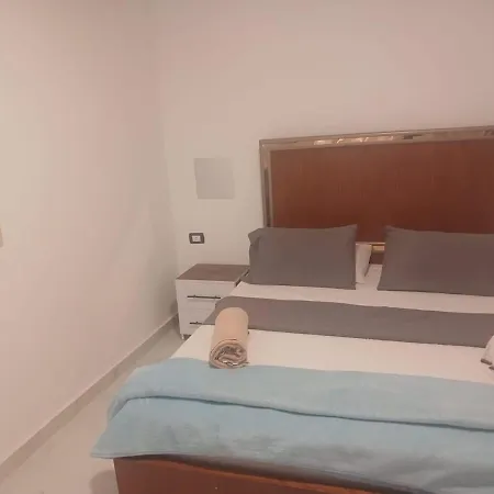 1-Room Apartment